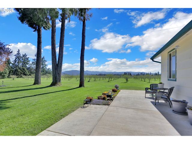 84816 CLOVERDALE Rd, Creswell, OR 97426