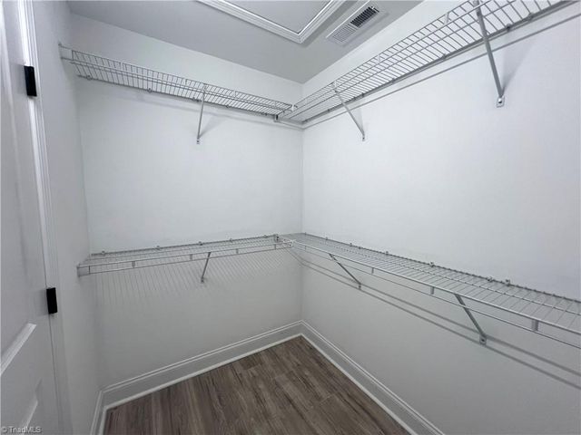 555 Lake Drive 9, Lexington, NC 27292