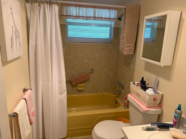 752 Lori Drive 210, Palm Springs, FL 33461