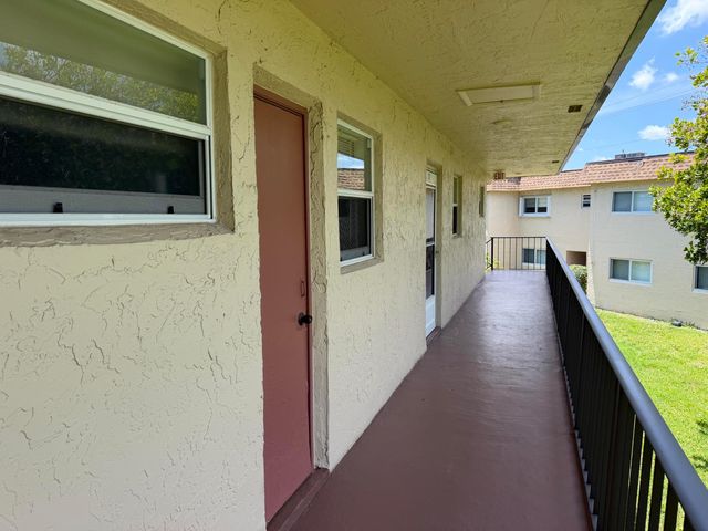 752 Lori Drive 210, Palm Springs, FL 33461