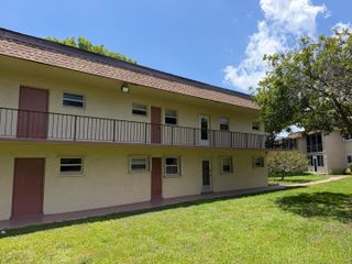 752 Lori Drive 210, Palm Springs, FL 33461