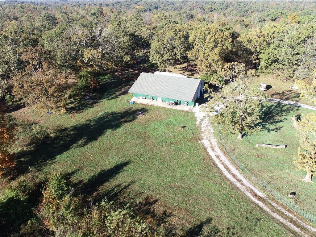 11138 Georgia Flat Road, Gravette, AR 72736