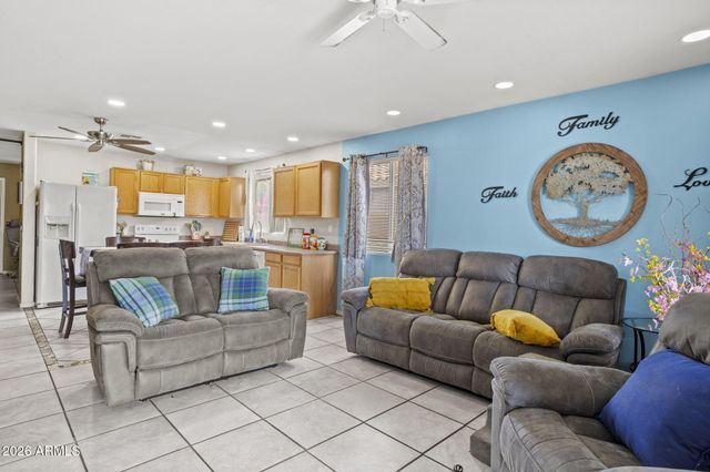 8219 W APACHE Street, Phoenix, AZ 85043