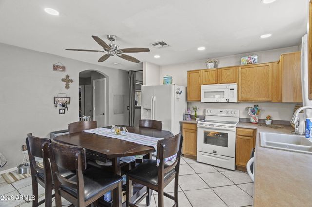 8219 W APACHE Street, Phoenix, AZ 85043
