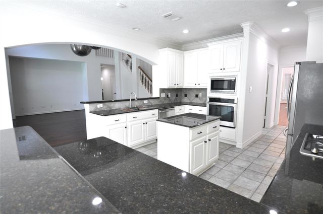 1914 Sand Hollow Lane, Katy, TX 77450