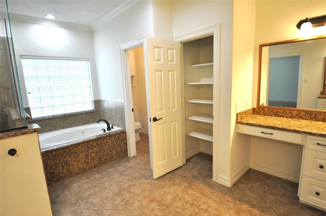 1914 Sand Hollow Lane, Katy, TX 77450