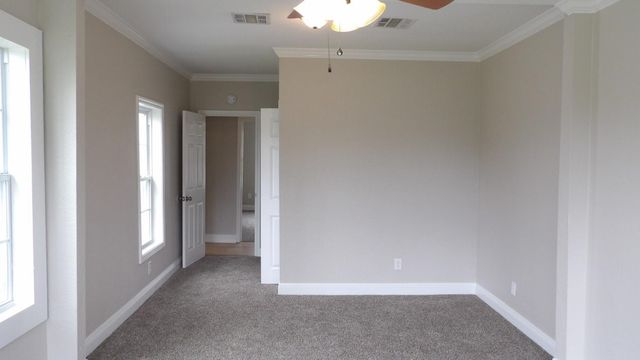 913 W Burton St, Sulphur, LA 70663