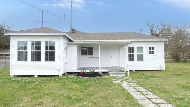 913 W Burton St, Sulphur, LA 70663