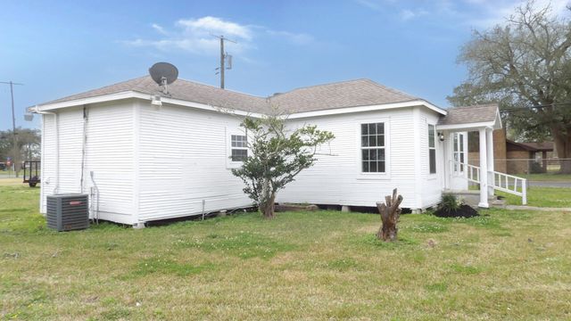 913 W Burton St, Sulphur, LA 70663