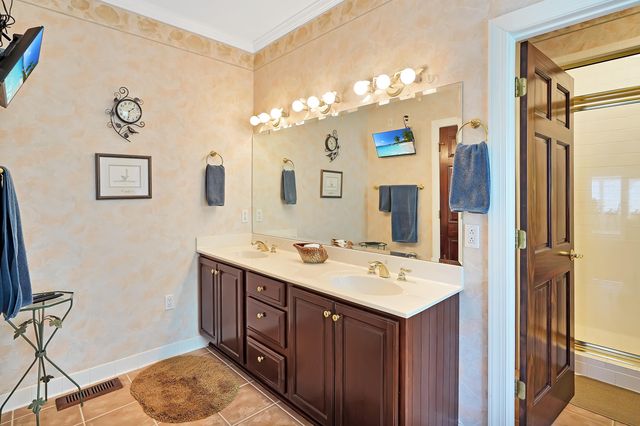 60 Southern Key, Moneta, VA 24121