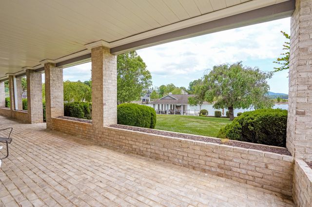 60 Southern Key, Moneta, VA 24121