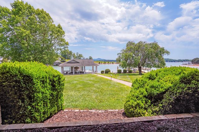 60 Southern Key, Moneta, VA 24121