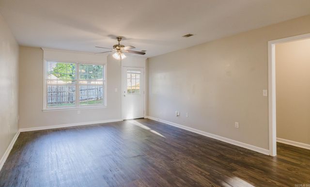 2985 Wildwood Dr, Benton, AR 72015