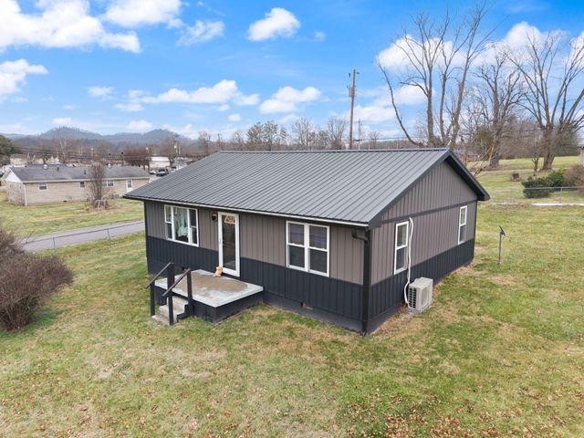6 Arthur Street, Clay City, KY 40312