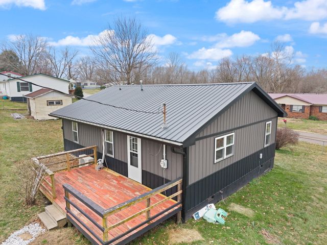 6 Arthur Street, Clay City, KY 40312