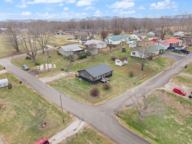 6 Arthur Street, Clay City, KY 40312