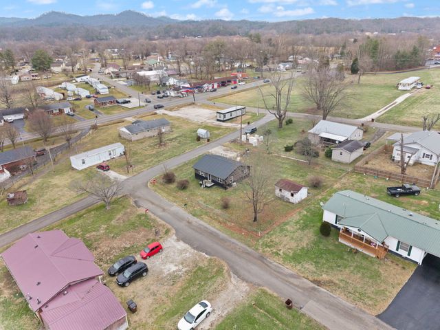 6 Arthur Street, Clay City, KY 40312