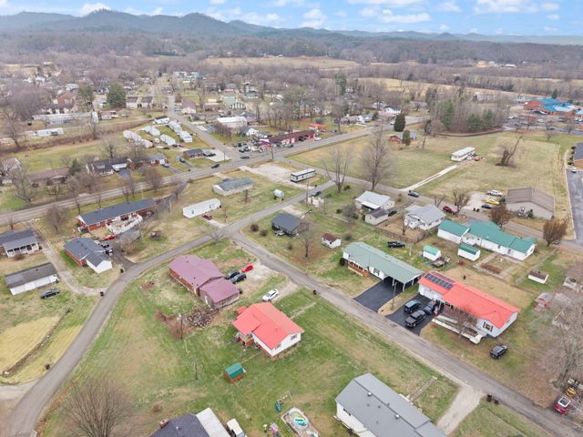 6 Arthur Street, Clay City, KY 40312