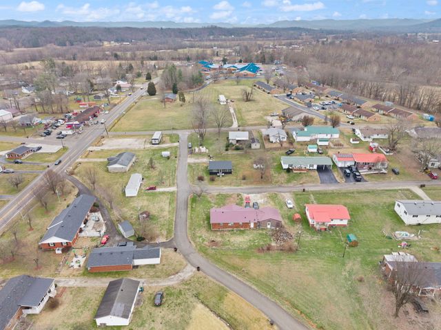 6 Arthur Street, Clay City, KY 40312