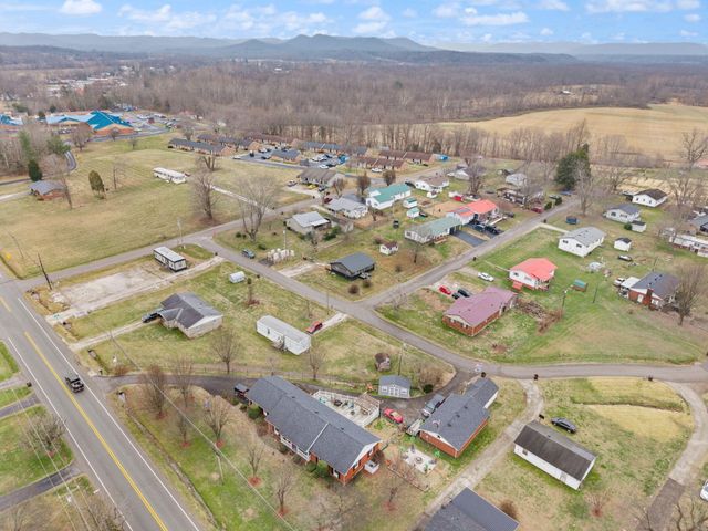 6 Arthur Street, Clay City, KY 40312