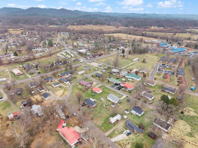 6 Arthur Street, Clay City, KY 40312