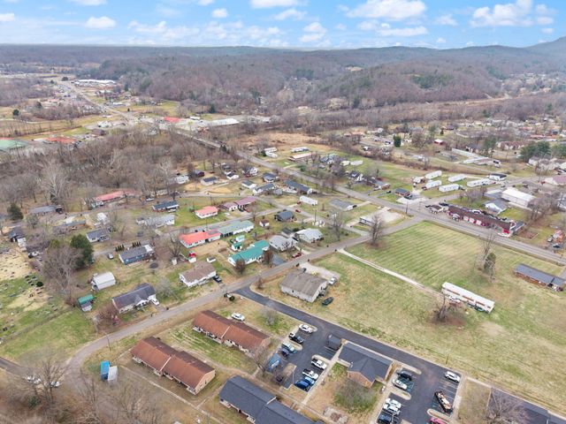 6 Arthur Street, Clay City, KY 40312