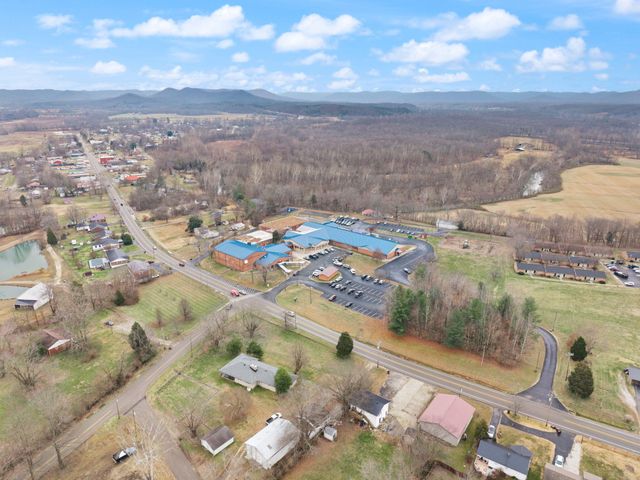 6 Arthur Street, Clay City, KY 40312