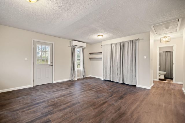 6 Arthur Street, Clay City, KY 40312