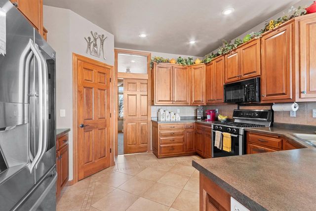 3364 SITKA STREET, Green Bay, WI 54311