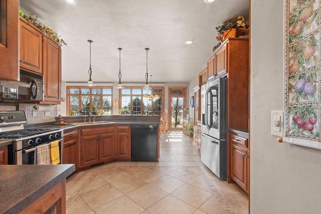 3364 SITKA STREET, Green Bay, WI 54311