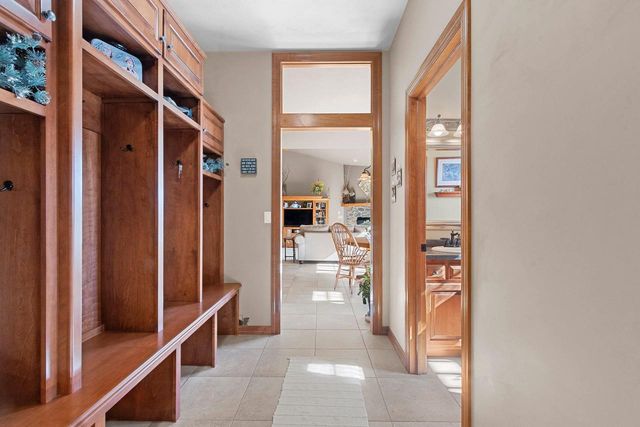 3364 SITKA STREET, Green Bay, WI 54311