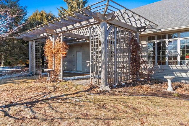 3364 SITKA STREET, Green Bay, WI 54311