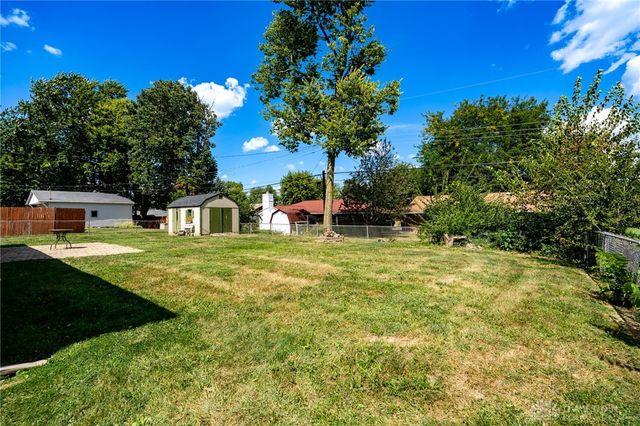 213 Lake Forest Drive, West Carrollton, OH 45449