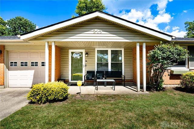 213 Lake Forest Drive, West Carrollton, OH 45449
