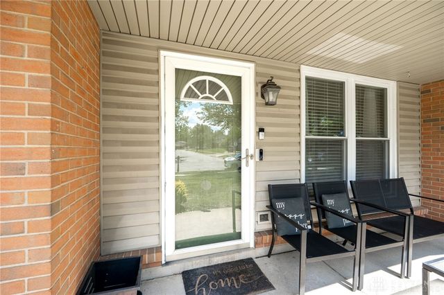 213 Lake Forest Drive, West Carrollton, OH 45449
