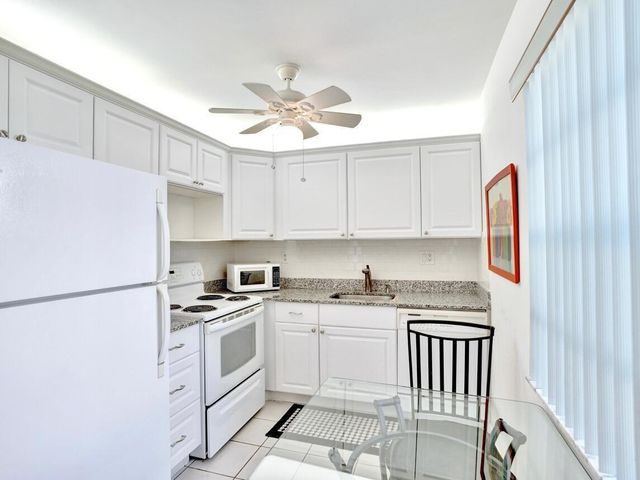 298 Burgundy G, Delray Beach, FL 33484