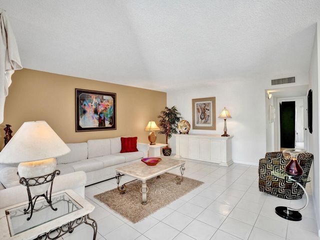 298 Burgundy G, Delray Beach, FL 33484