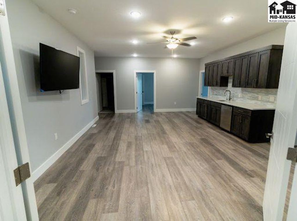 3400 N Buhler Rd