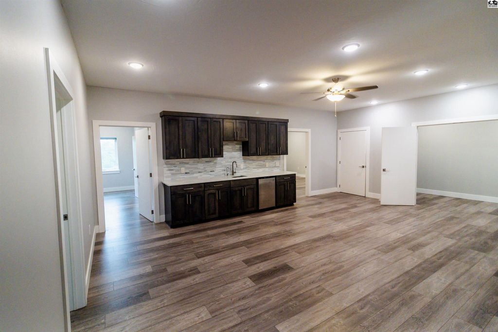 3400 N Buhler Rd