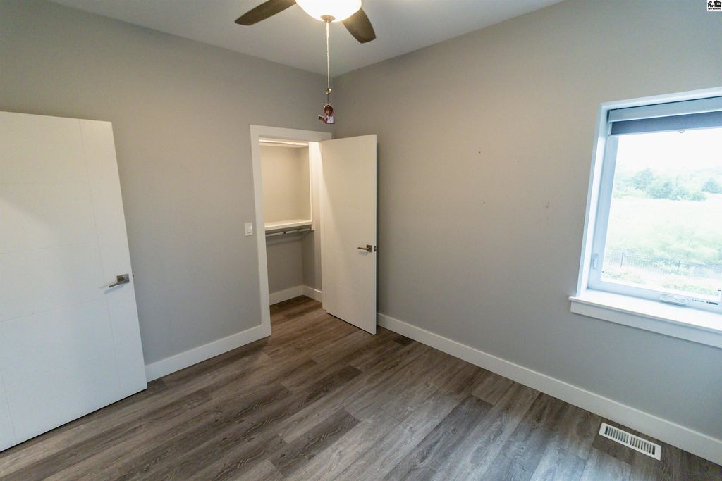 3400 N Buhler Rd