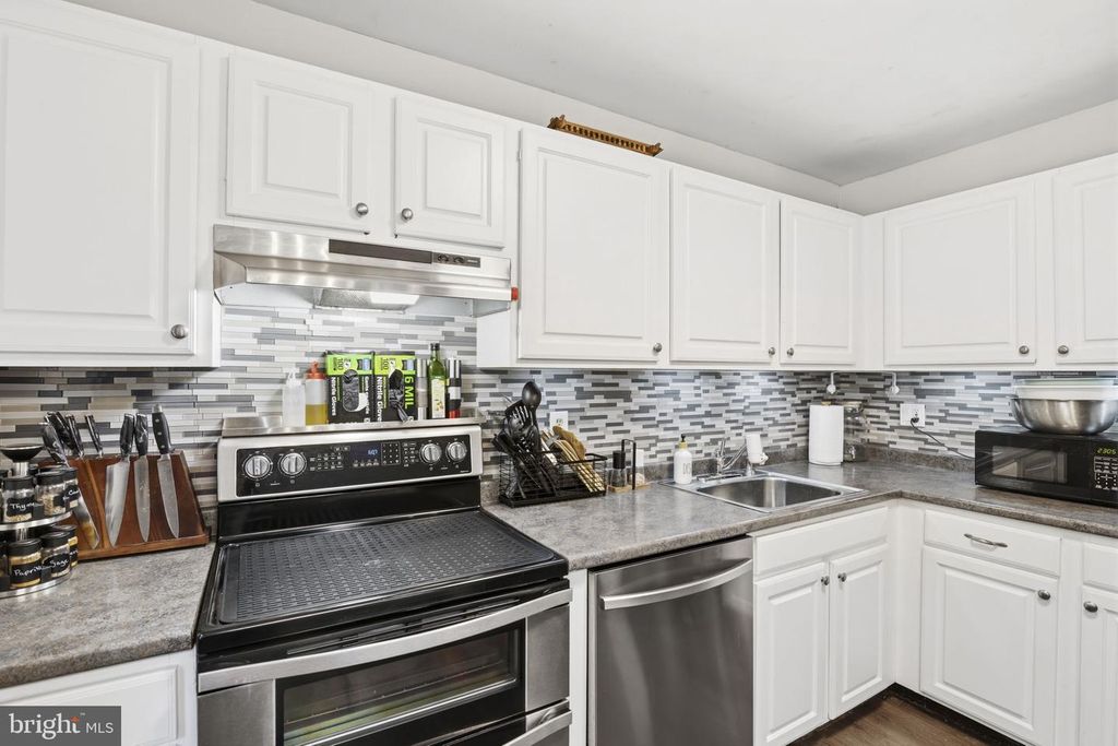 Image 12 of property listing at 3614 MARPAT DR S, Abingdon, MD 21009