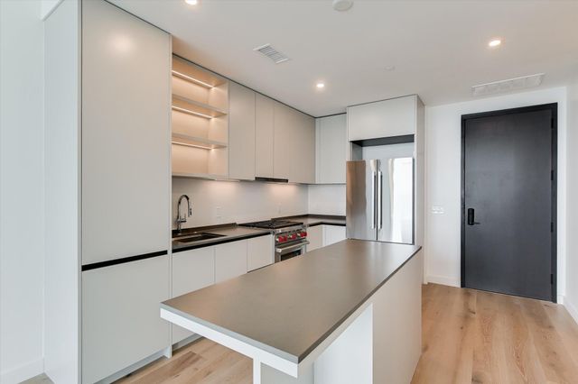 610 Davis ST 1911, Austin, TX 78701