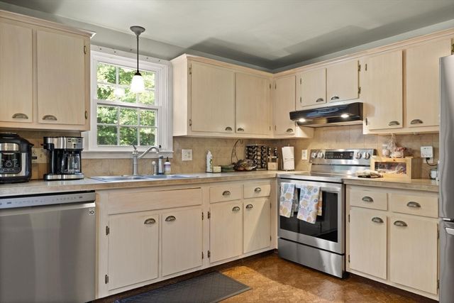 258 Warren St W, Raynham, MA 02767