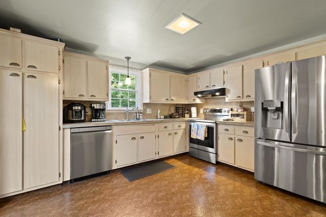 258 Warren St W, Raynham, MA 02767