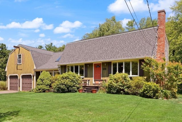 258 Warren St W, Raynham, MA 02767