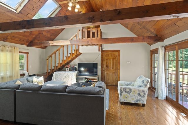258 Warren St W, Raynham, MA 02767