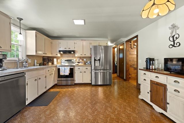 258 Warren St W, Raynham, MA 02767