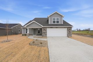 302 Saddle Ridge Drive, Garrett, IN 46738