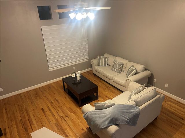 7650 Springhill Street 401, Houston, TX 77021