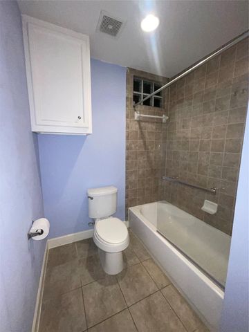 7650 Springhill Street 401, Houston, TX 77021